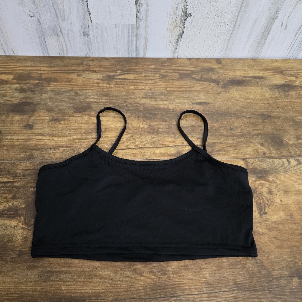 Women's Black Crop Top Size Medium Unbranded
